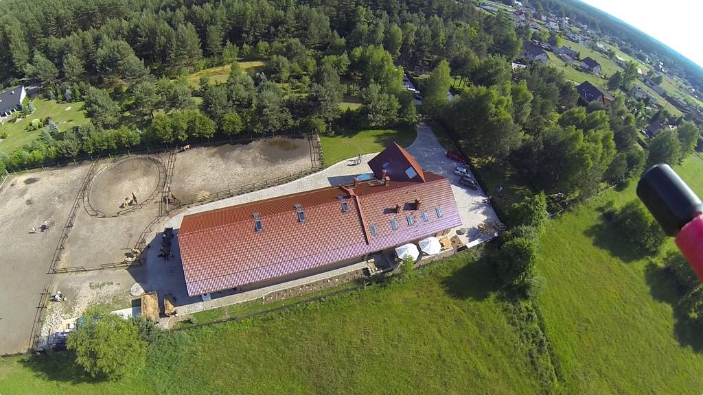 Pokoje Goscinne Ranczo Baranowka Nowa Wies Tworoska Exterior foto